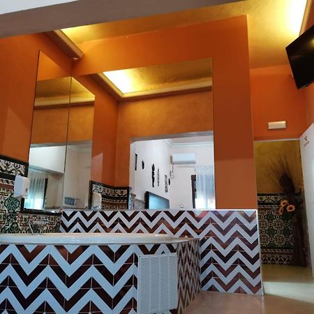 Hostal Avenida Andalucia - Solo Adultos 塞维利亚 外观 照片