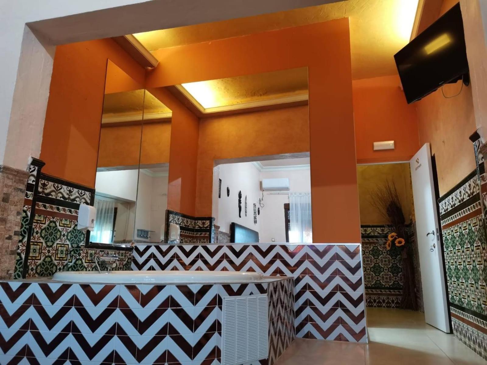 Hostal Avenida Andalucia - Solo Adultos 塞维利亚 外观 照片