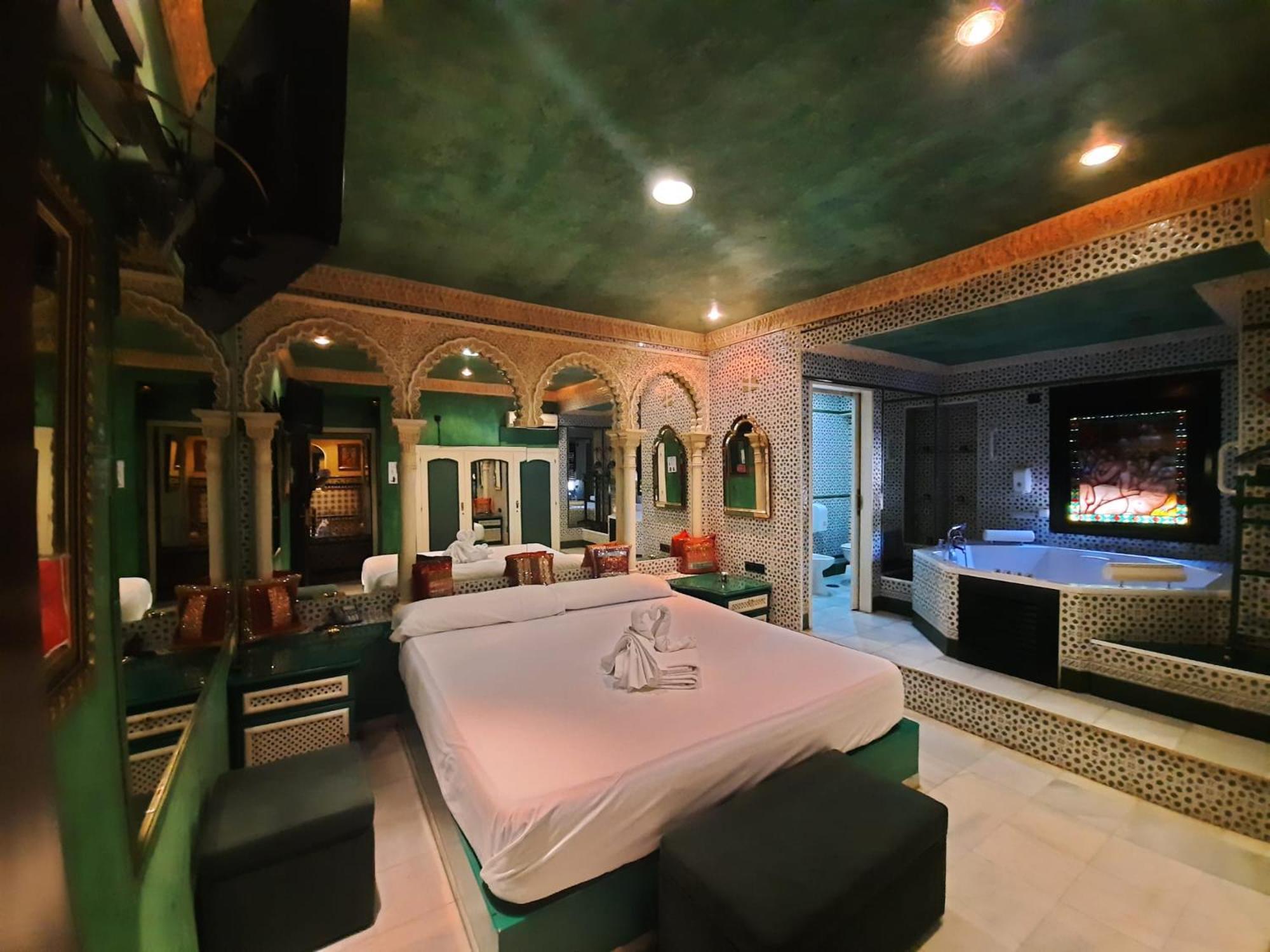 Hostal Avenida Andalucia - Solo Adultos 塞维利亚 外观 照片