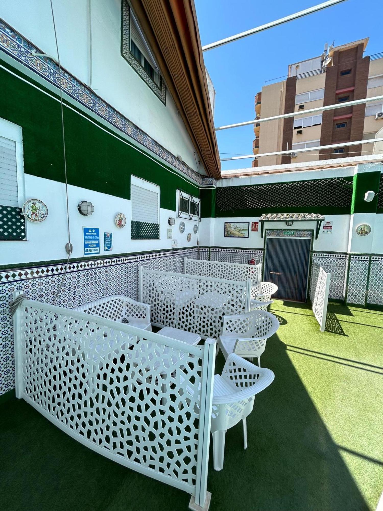Hostal Avenida Andalucia - Solo Adultos 塞维利亚 外观 照片