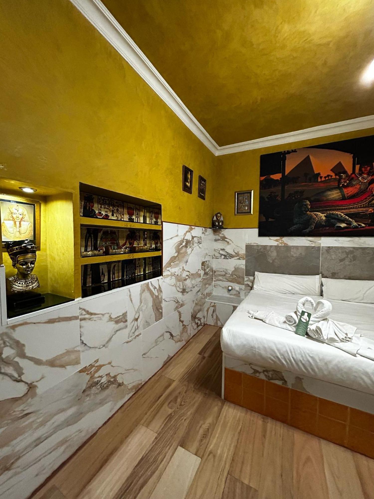 Hostal Avenida Andalucia - Solo Adultos 塞维利亚 外观 照片